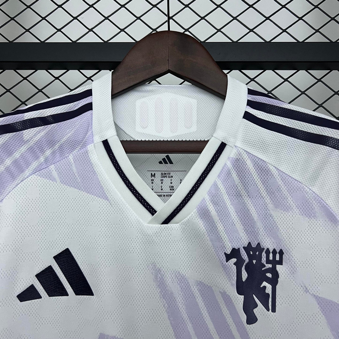 Manchester United Away Football shirt 2025/26