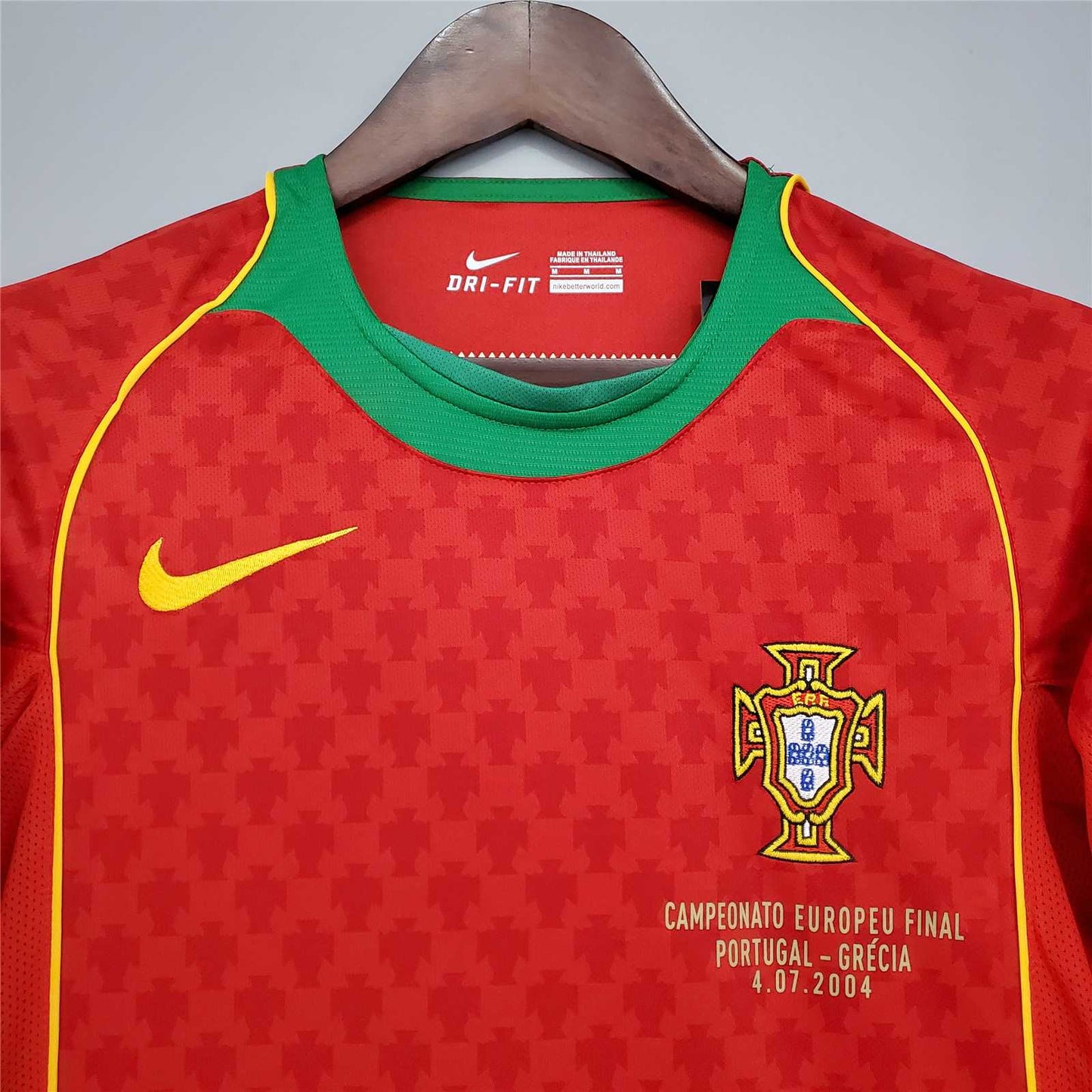 Portugal Home Football shirt 2004/05
