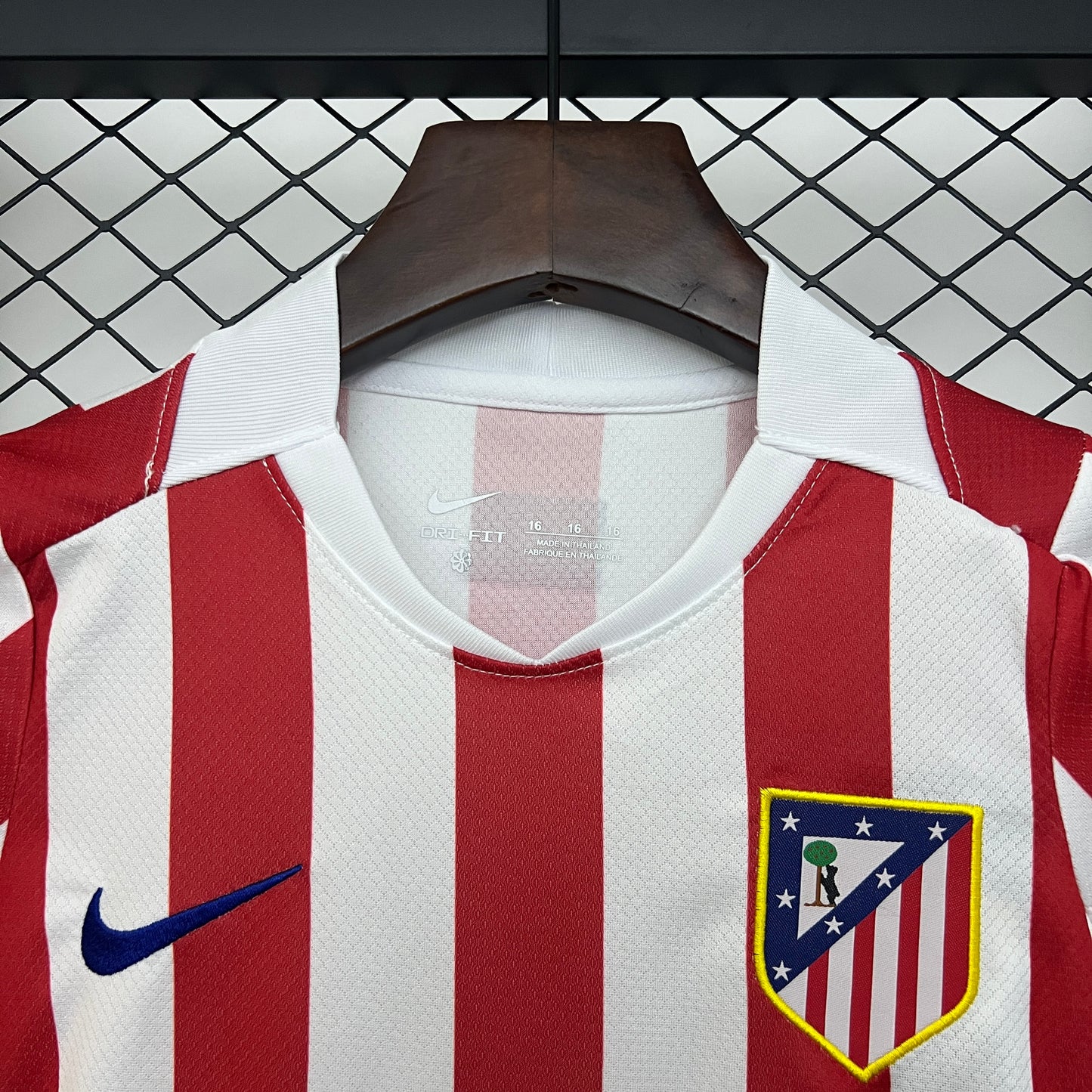 Atletico Madrid Home kids Football shirt 2025/26