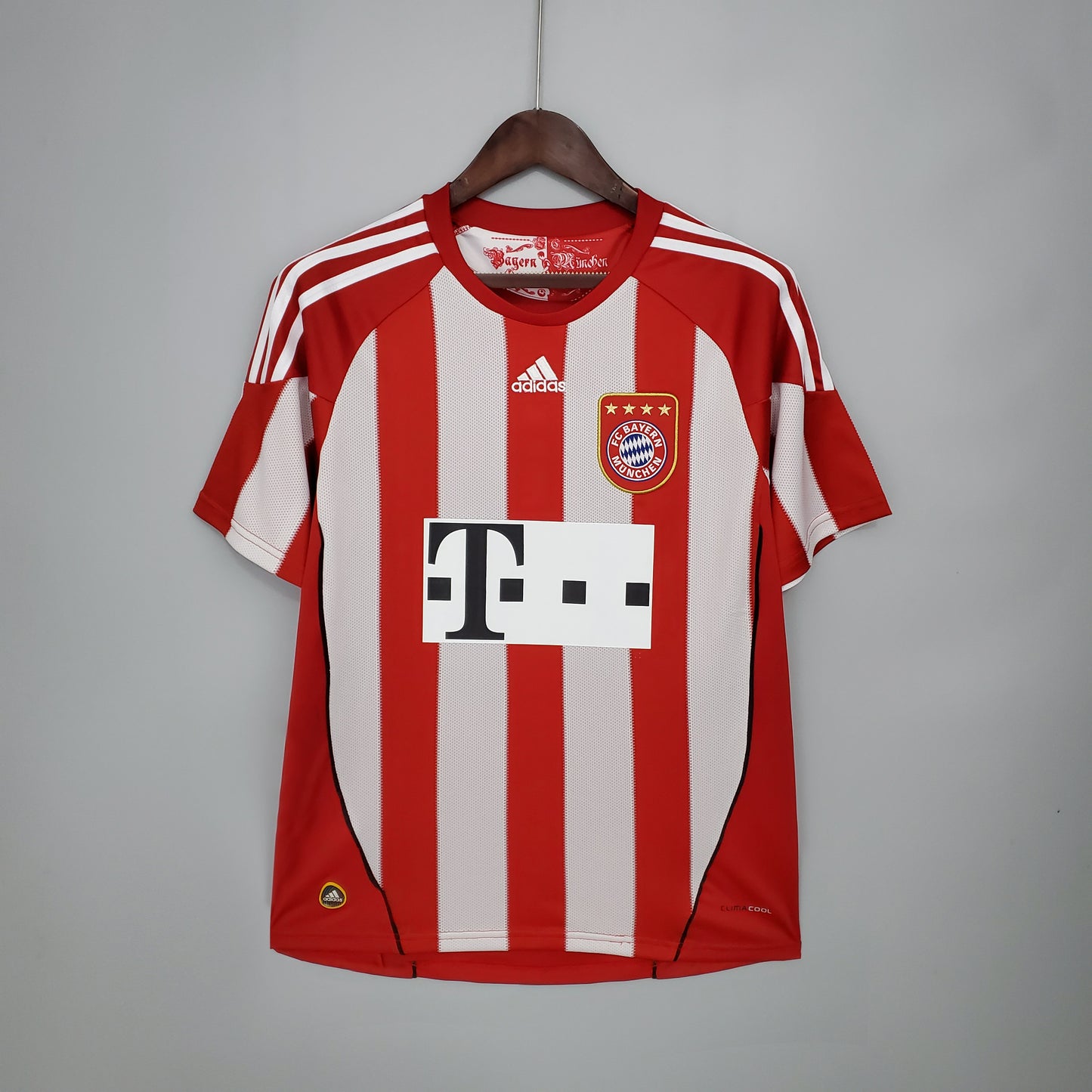 Bayern Munich Home Football shirt 2010/11