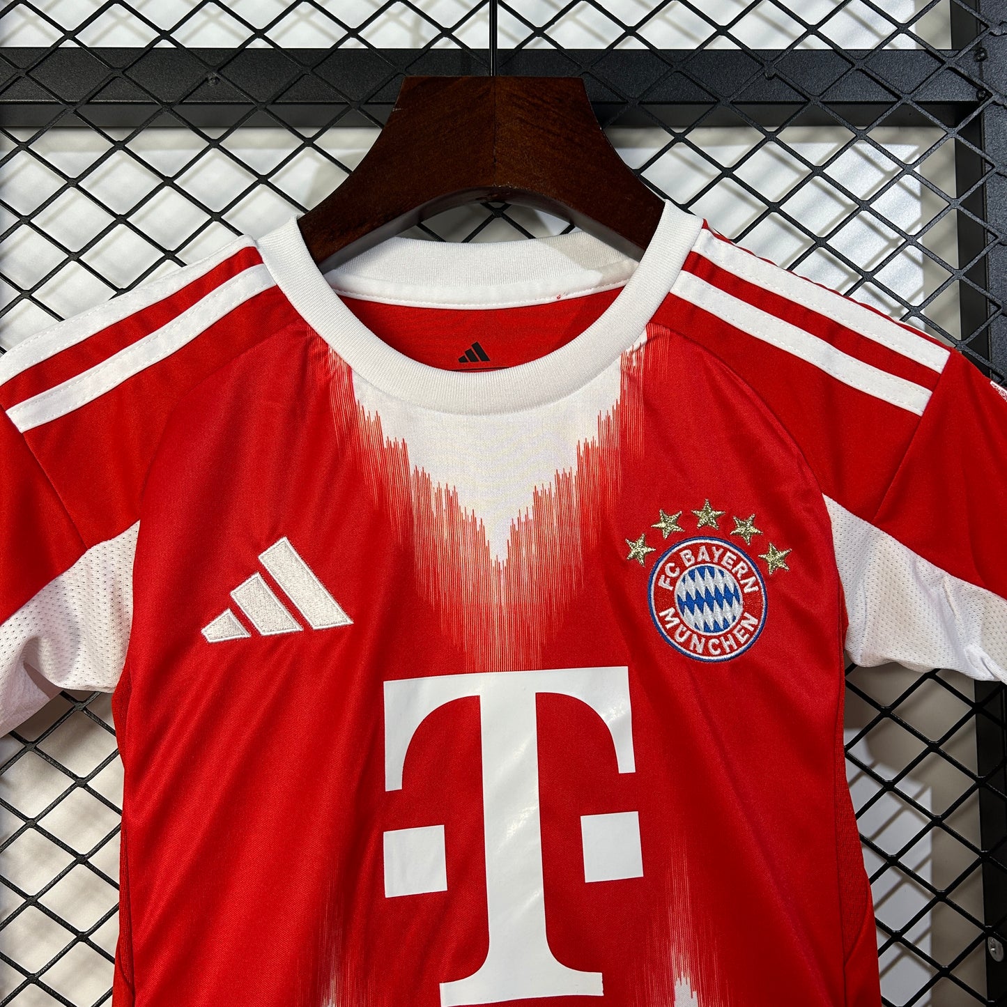 Bayern Munich Home kids Football shirt 2025/26