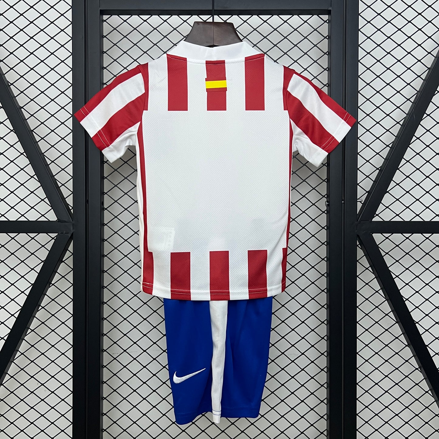 Atletico Madrid Home kids Football shirt 2025/26