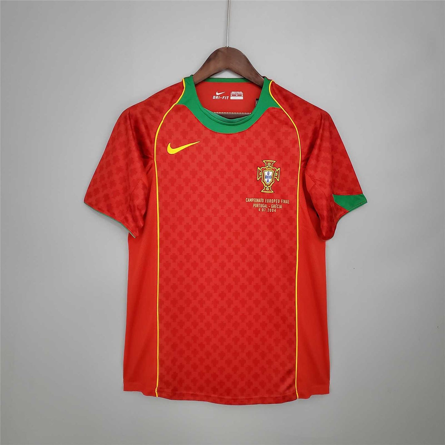 Portugal Home Football shirt 2004/05