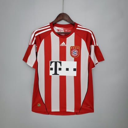 Bayern Munich Home Football shirt 2010/11